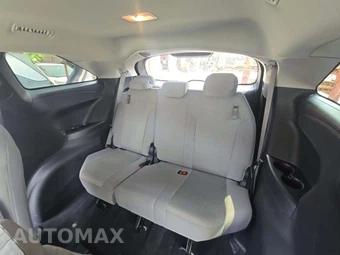 2025 Toyota Sienna LE 8-Passenger 120.5" WB - miniatura 14