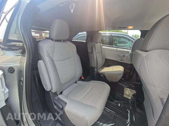 2025 Toyota Sienna LE 8-Passenger 120.5" WB - miniatura 17