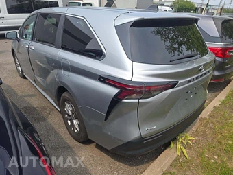 2025 Toyota Sienna LE 8-Passenger 120.5" WB - miniatura 2