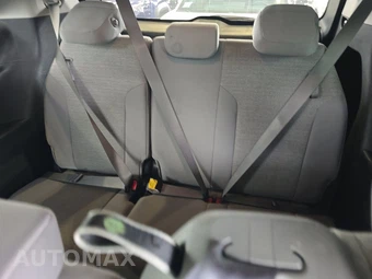 2025 Toyota Sienna LE 8-Passenger 120.5" WB - miniatura 14
