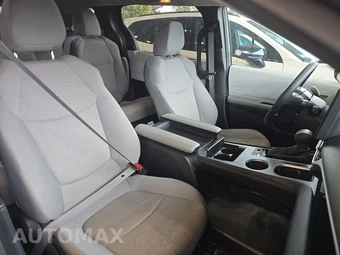 2025 Toyota Sienna LE 8-Passenger 120.5" WB - miniatura 8