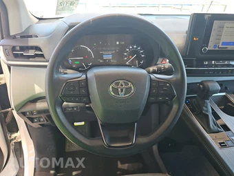 2025 Toyota Sienna LE 8-Passenger 120.5" WB - miniatura 10