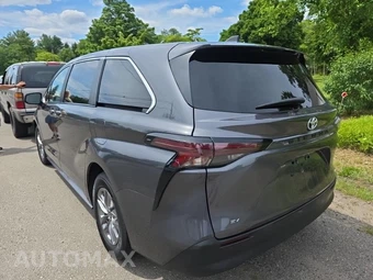 2025 Toyota Sienna LE 8-Passenger 120.5" WB - miniatura 6