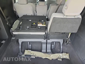 2025 Toyota Sienna LE 8-Passenger 120.5" WB - miniatura 7