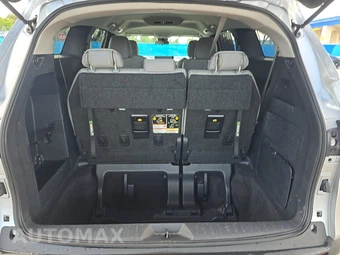 2025 Toyota Sienna LE 8-Passenger 120.5" WB - miniatura 17