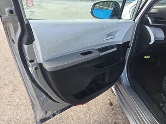 2025 Toyota Sienna LE 8-Passenger 120.5" WB - miniatura 9