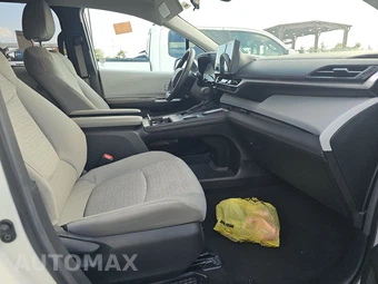 2025 Toyota Sienna LE 8-Passenger 120.5" WB - miniatura 8