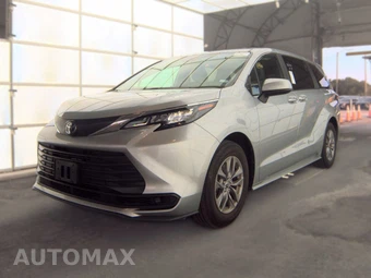 2025 Toyota Sienna LE 8-Passenger 120.5" WB