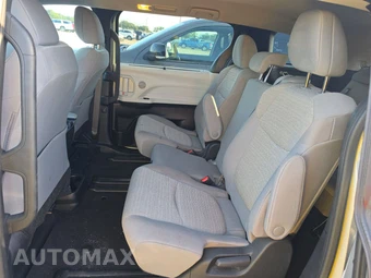 2025 Toyota Sienna LE 8-Passenger 120.5" WB - miniatura 13
