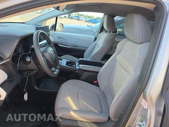 2025 Toyota Sienna LE 8-Passenger 120.5" WB - miniatura 7