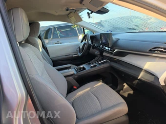 2025 Toyota Sienna LE 8-Passenger 120.5" WB - miniatura 8