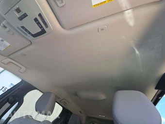 2025 Toyota Sienna LE 8-Passenger 120.5" WB - miniatura 11