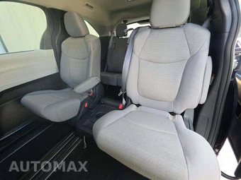 2025 Toyota Sienna LE 8-Passenger 120.5" WB - miniatura 13
