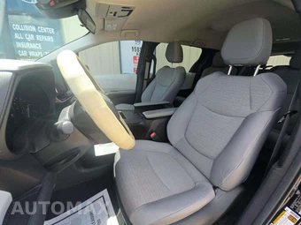 2025 Toyota Sienna LE 8-Passenger 120.5" WB - miniatura 6