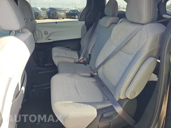 2025 Toyota Sienna LE 8-Passenger 120.5" WB - miniatura 13