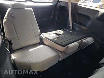 2025 Toyota Sienna LE 8-Passenger 120.5" WB - miniatura 14