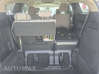 2025 Toyota Sienna LE 8-Passenger 120.5" WB - miniatura 17