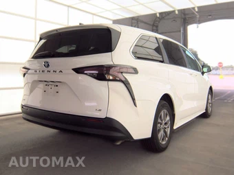 2025 Toyota Sienna LE 8-Passenger 120.5" WB - miniatura 4