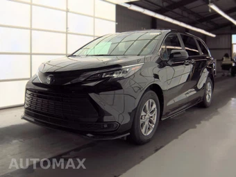 2025 Toyota Sienna LE 8-Passenger 120.5" WB