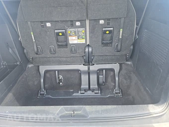 2025 Toyota Sienna LE 8-Passenger 120.5" WB - miniatura 17