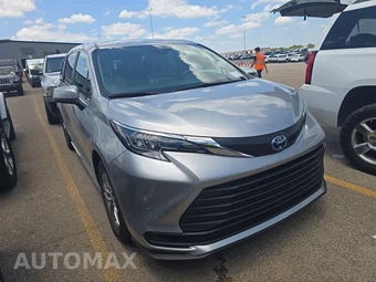 2025 Toyota Sienna LE 8-Passenger 120.5" WB - miniatura 3