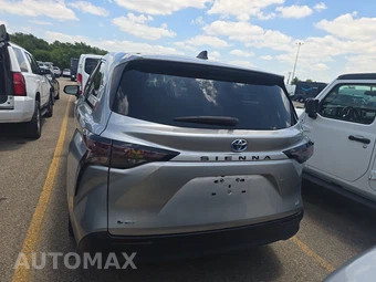 2025 Toyota Sienna LE 8-Passenger 120.5" WB - miniatura 5