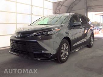 2025 Toyota Sienna LE 8-Passenger 120.5" WB