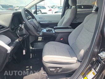 2025 Toyota Sienna LE 8-Passenger 120.5" WB - miniatura 7