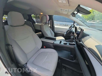 2025 Toyota Sienna LE 8-Passenger 120.5" WB - miniatura 19
