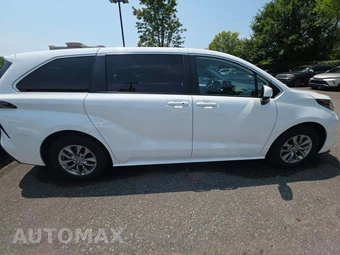 2025 Toyota Sienna LE 8-Passenger 120.5" WB - miniatura 4