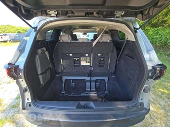 2025 Toyota Sienna LE 8-Passenger 120.5" WB - miniatura 12
