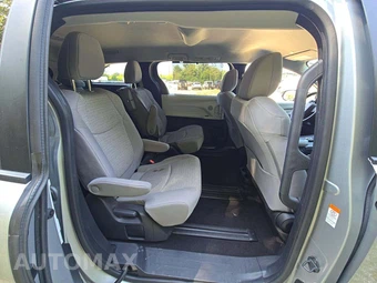 2025 Toyota Sienna LE 8-Passenger 120.5" WB - miniatura 14