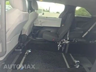 2025 Toyota Sienna LE 8-Passenger 120.5" WB - miniatura 11