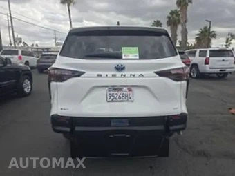 2025 Toyota Sienna LE 8-Passenger 120.5" WB - miniatura 4