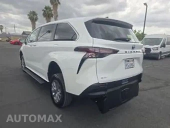 2025 Toyota Sienna LE 8-Passenger 120.5" WB - miniatura 5