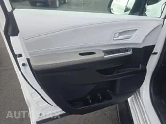 2025 Toyota Sienna LE 8-Passenger 120.5" WB - miniatura 8