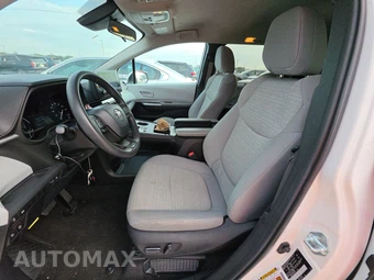 2025 Toyota Sienna LE 8-Passenger 120.5" WB - miniatura 7