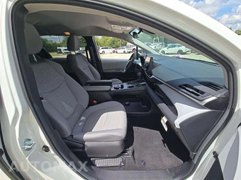 2025 Toyota Sienna LE 8-Passenger 120.5" WB - miniatura 16