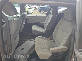 2025 Toyota Sienna LE 8-Passenger 120.5" WB - miniatura 13