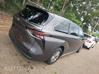 2025 Toyota Sienna LE 8-Passenger 120.5" WB - miniatura 4