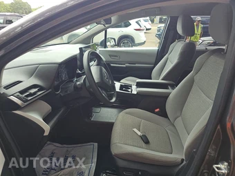 2025 Toyota Sienna LE 8-Passenger 120.5" WB - miniatura 7