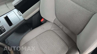 2025 Toyota Sienna LE 8-Passenger 120.5" WB - miniatura 23