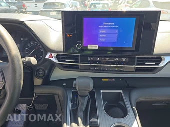 2025 Toyota Sienna LE 8-Passenger 120.5" WB - miniatura 11