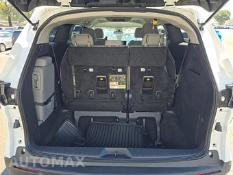 2025 Toyota Sienna LE 8-Passenger 120.5" WB - miniatura 17