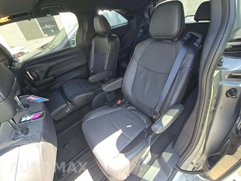 2025 Toyota Sienna Limited 7-Passenger 120.5" WB - miniatura 13