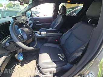 2025 Toyota Sienna Limited 7-Passenger 120.5" WB - miniatura 6