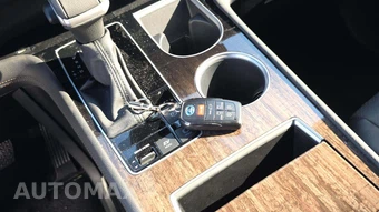 2025 Toyota Sienna Platinum 7-Passenger 120.5" WB - miniatura 17