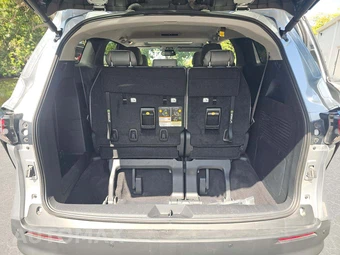 2025 Toyota Sienna XLE 7-Passenger 120.5" WB - miniatura 12