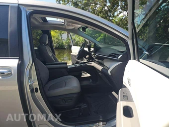 2025 Toyota Sienna XLE 7-Passenger 120.5" WB - miniatura 16
