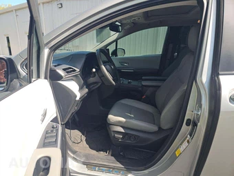 2025 Toyota Sienna XLE 7-Passenger 120.5" WB - miniatura 3
